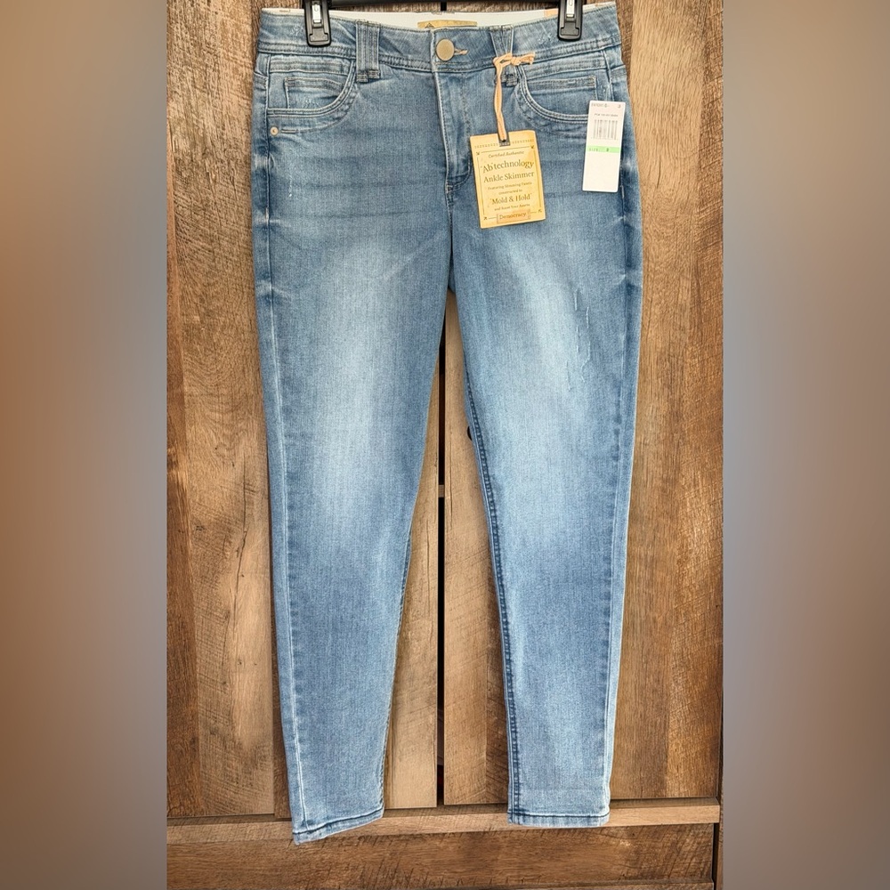 NWT Democracy Mid-Rise Blue Skinny Jeans